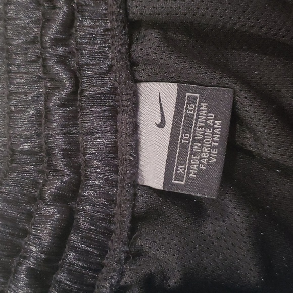 Nike SWOOSH BERMUDA XL NEW SHORTS ATHLETIC - Picture 3 of 7